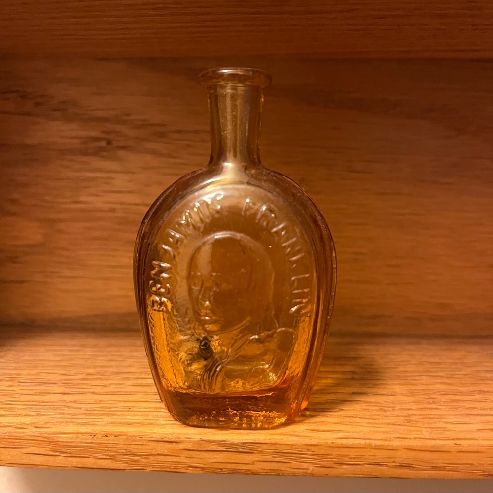 Mini WHEATON BOTTLE - N J George Washington - Amber - Collectible - Vintage